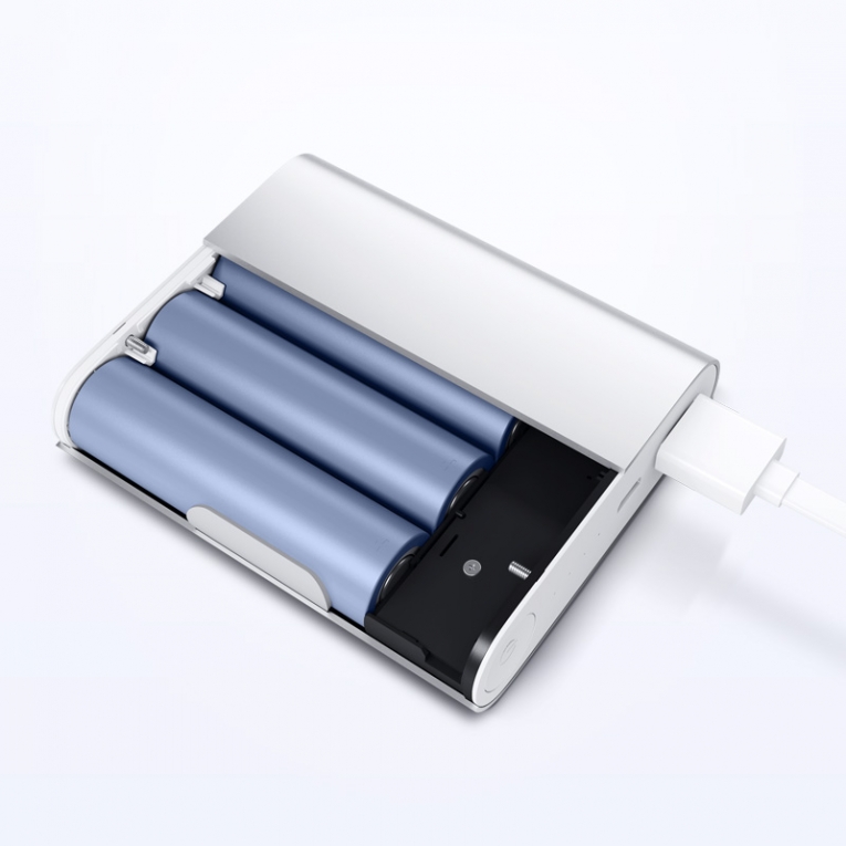 hangen Belonend uitbreiden Xiaomi Mi Powerbank 10.000 mAh - Xiaomi Powerbanks - Mipowerbank.nl Xiaomi  Mi Powerbank | Externe Batterij kopen?